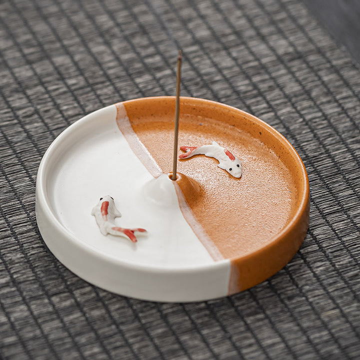 Buddha Stones Modello di pesce Koi Decorazione per bruciatore di incenso in ceramica con guarigione spirituale