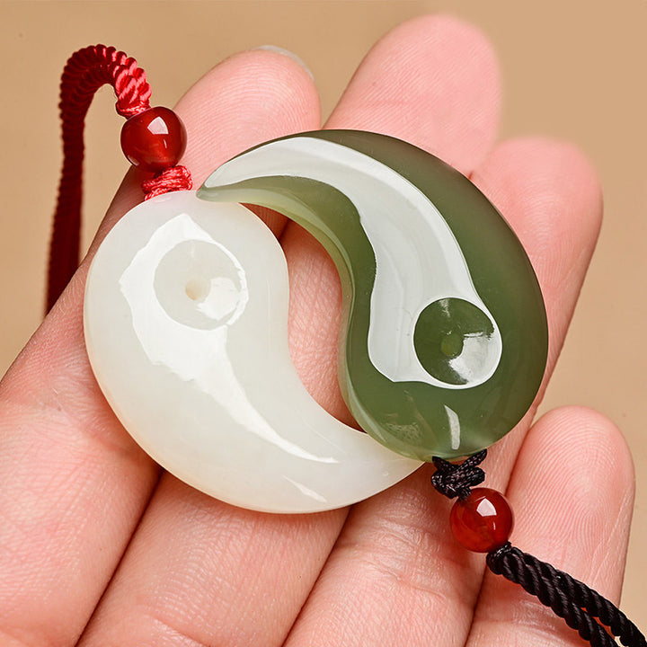 Collana con ciondolo a corda con benedizione di protezione in giada bianca e giada ciano Yin Yang - image 1