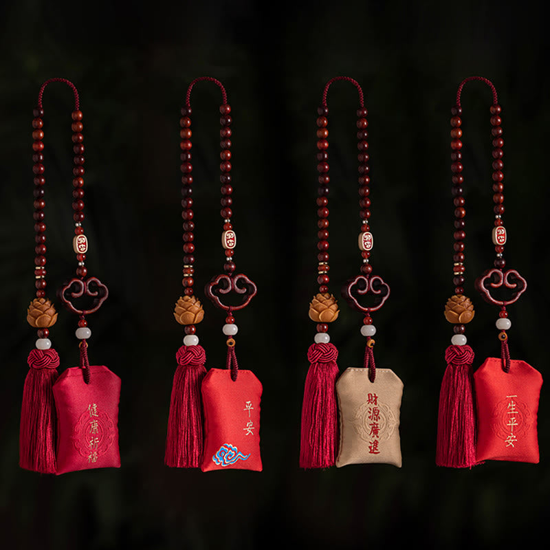 Buddha Stones tibetane piccole foglie di sandalo rosso loto cinabro bustina protezione nappa auto decorazione appesa