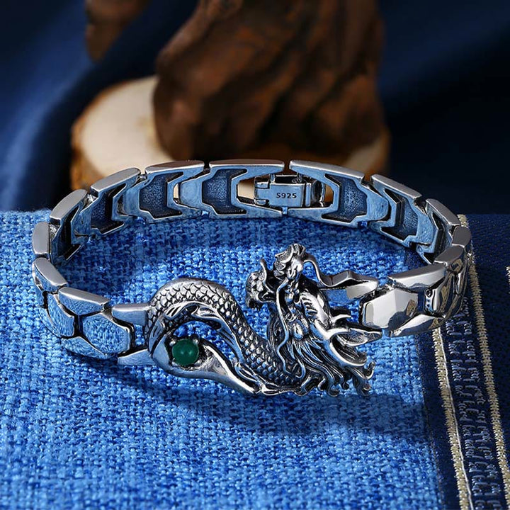 Braccialetto di successo inciso con motivo a drago vintage Buddha Stones