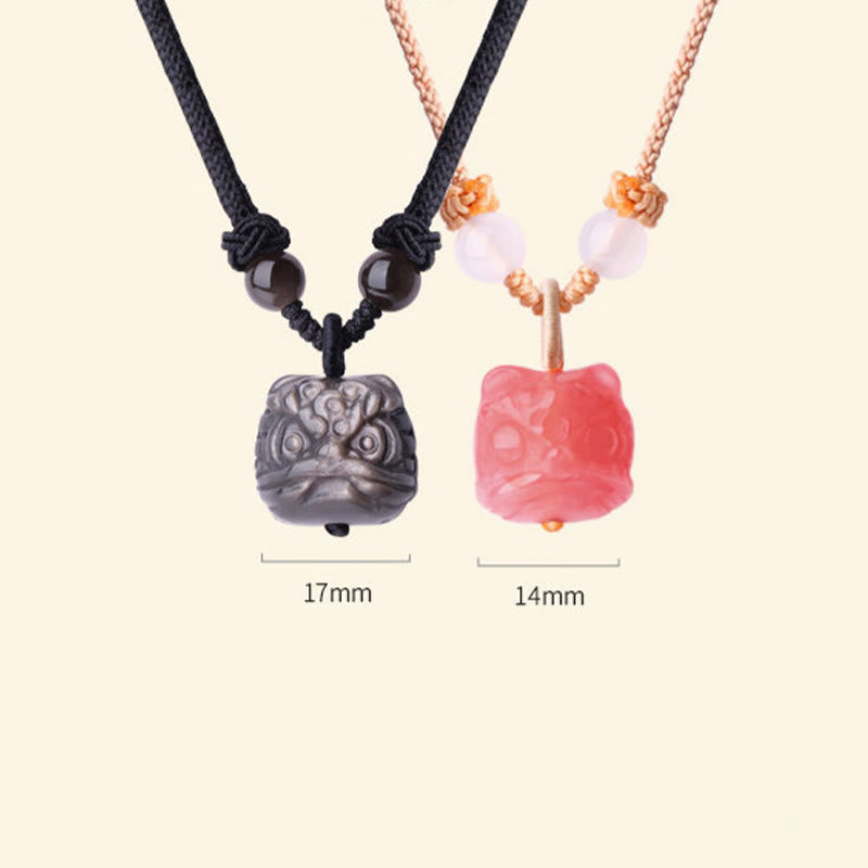 Collana con ciondolo di protezione leone danzante in agata rossa e ossidiana lucida in argento naturale Buddha Stones