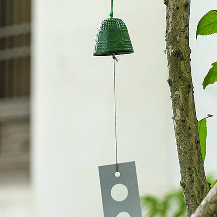 Campanello di buon auspicio appeso al muro, decorazione fatta a mano per la casa