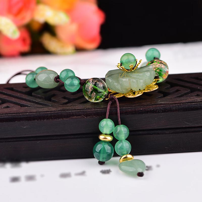 Braccialetto con fiori pendenti in giada verde naturale Buddha Stones Luck
