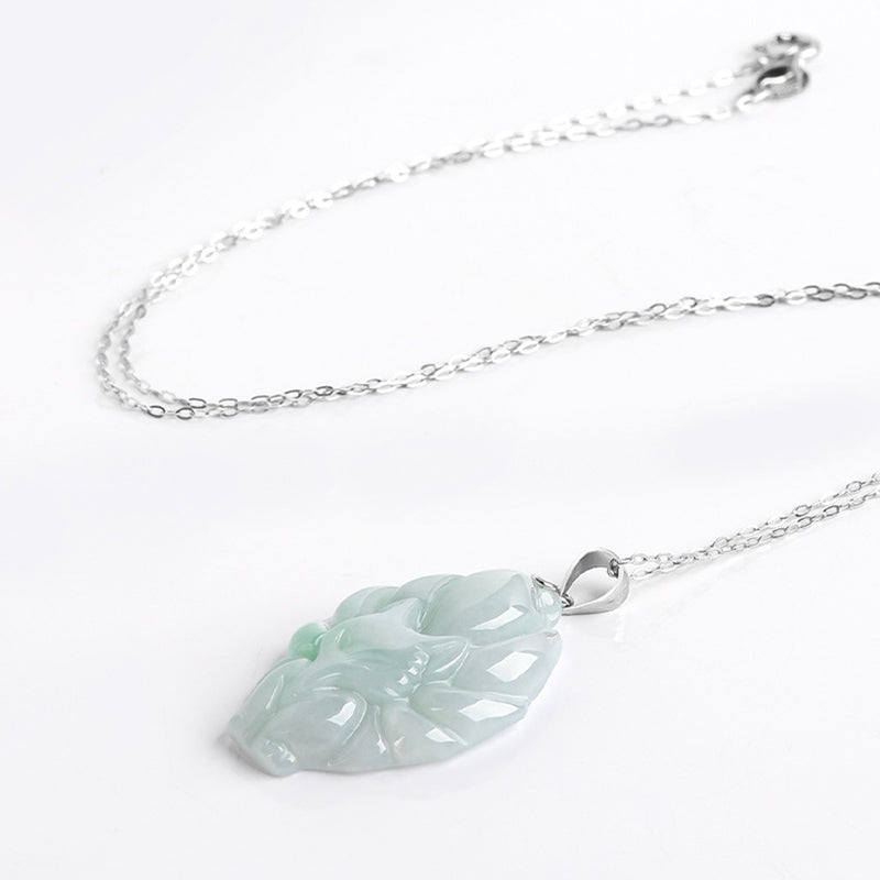 Collana con ciondolo in acciaio al titanio e catena in giada naturale con volpe a nove code Buddha Stones - image 4