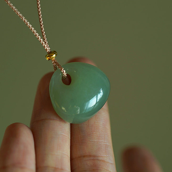 Collana con ciondolo portafortuna e prosperità in giada naturale Buddha Stones. - image 4
