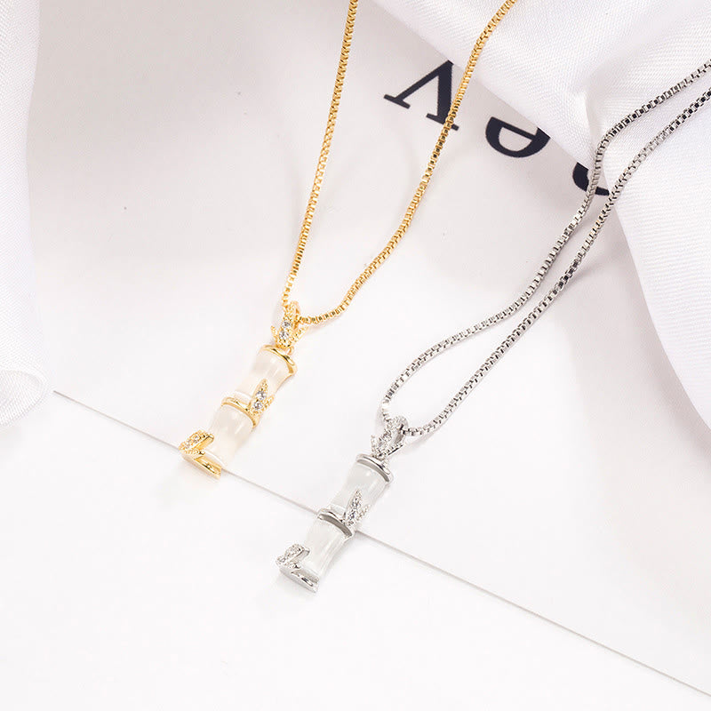 Collana con Buddha Stones, calcedonio e bambù, modello Harmony