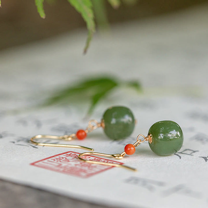 Orecchini pendenti con ciondolo a forma di goccia Buddha Stones in argento sterling 925 placcato oro 14K, giada di Hetian, agata rossa e portafortuna