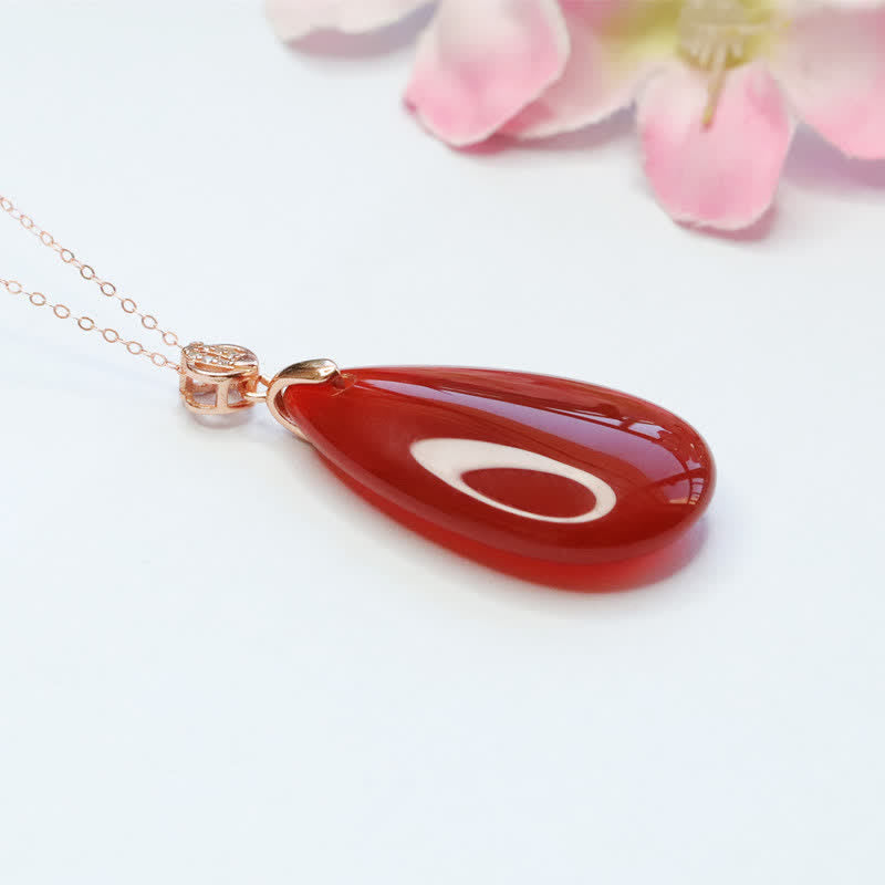 Collana con ciondolo in argento sterling 925 con goccia d'acqua e agata rossa Confidence