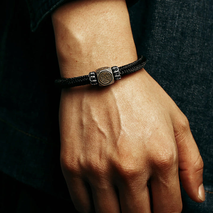 Bracciale Buddha Stones in argento sterling 925 con nodo perfetto e nodo King Kong, fede e forza