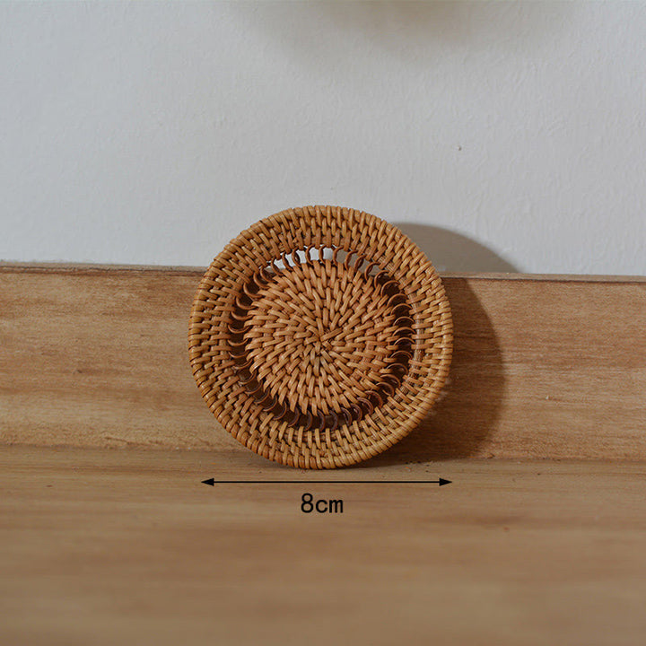 Sottobicchiere per tazza da tè in rattan con motivo floreale in ceramica