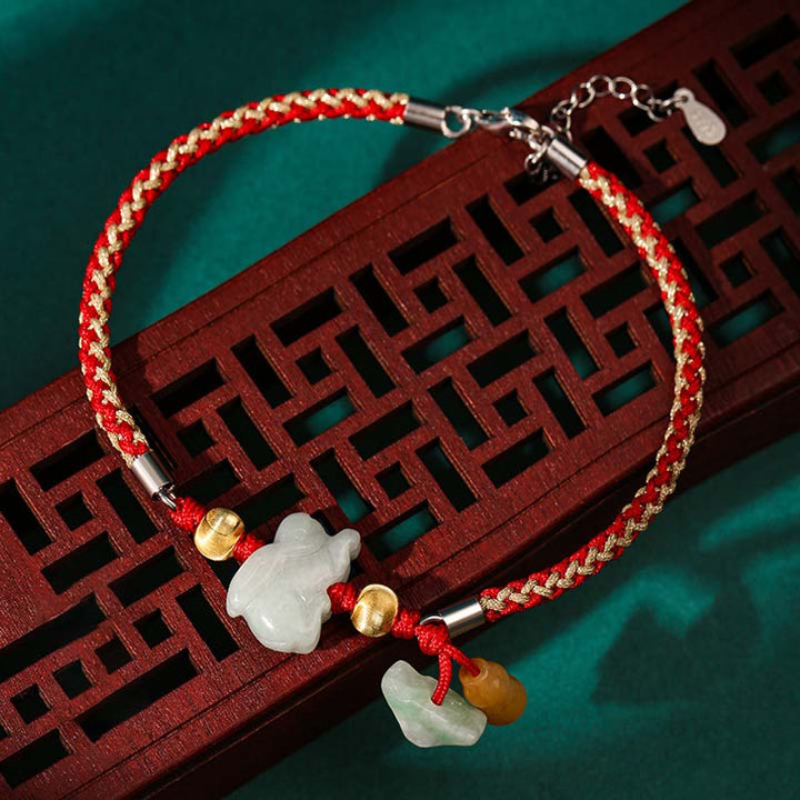 Buddha Stones Braccialetto/cavigliera con cordino rosso e giada dello zodiaco cinese, simbolo di prosperità. - Coniglio (Bracciale/Cavigliera, misura 19,5+4 cm) - image 7