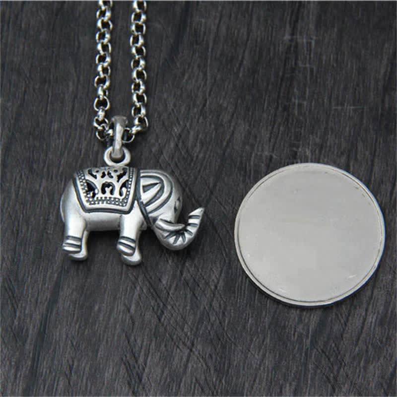 Collana con ciondolo Buddha Stones in argento sterling 990 con forza dell'elefante