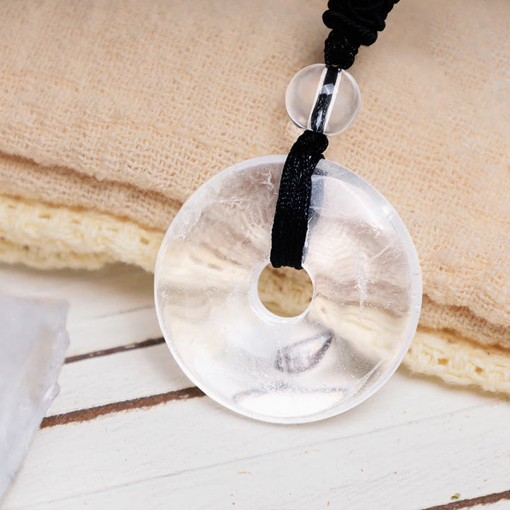 Collana con ciondolo moneta portafortuna Buddha Stones, cristallo curativo e pietre preziose
