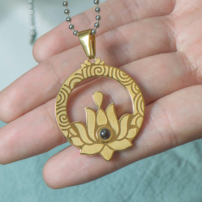 Collana con ciondolo in acciaio al titanio e pietre Buddha Stones , proiezione dell'illuminazione, Shurangama Mantra