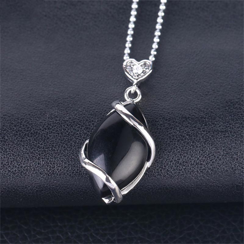 Collana con ciondolo in pietra di cristallo naturale con motivo a marquise Buddha Stones