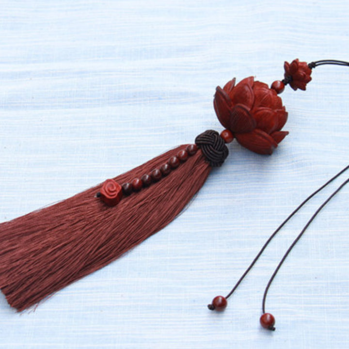 Buddha Stones Tibetano Piccola Foglia Sandalo Rosso Loto Fortuna Protezione Nappa Decorazione