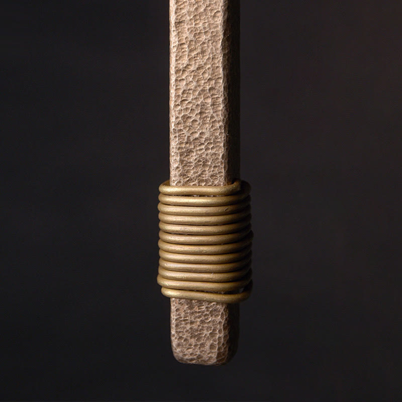 Collana con ciondolo in ottone e rame con design testurizzato vintage, simbolo della ricchezza, Buddha Stones - image 4