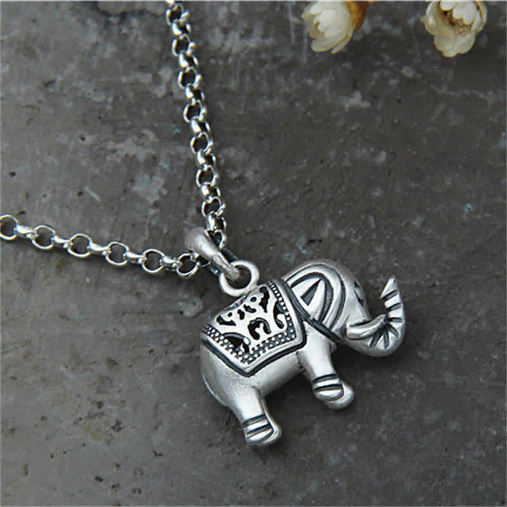 Collana con ciondolo Buddha Stones in argento sterling 990 con forza dell'elefante