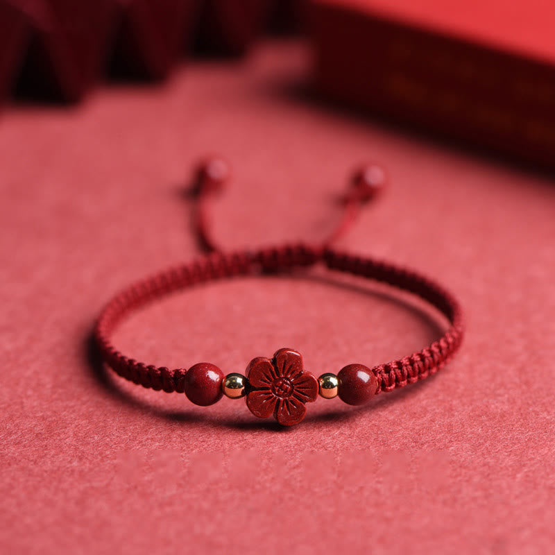 Buddha Stones Quadrifoglio Fiore a cinque petali Cinabro Benedizione Braccialetto con filo rosso