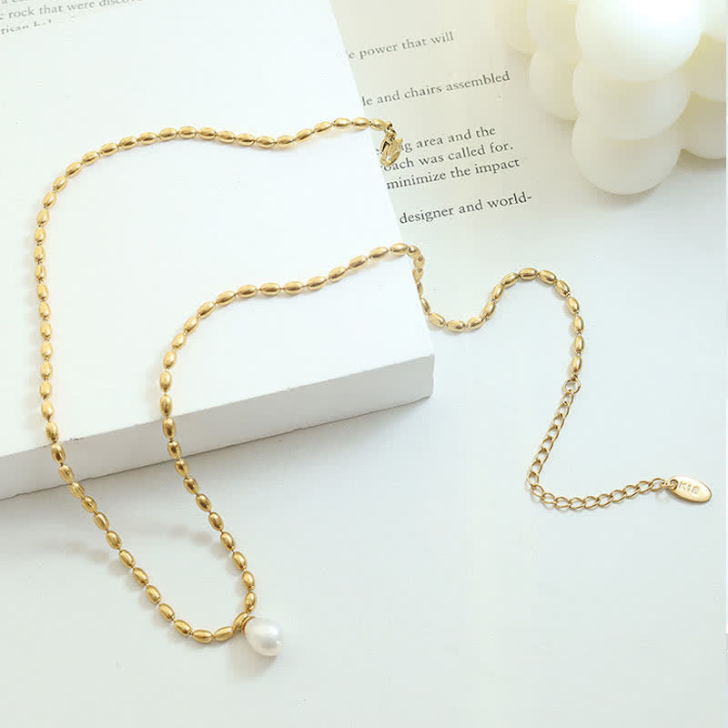 Collana con ciondolo di perle e perle della pace