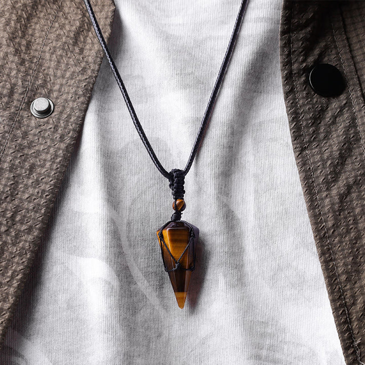 Collana con ciondolo a punta in pietra naturale Buddha Stones