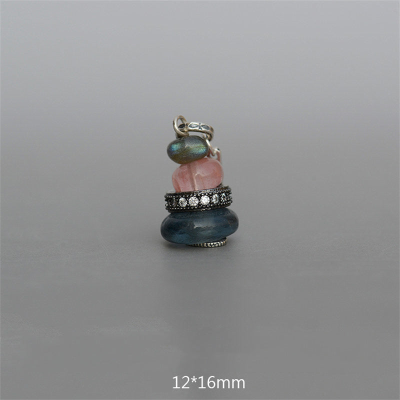 Collana con ciondolo calmante in labradorite con vari cristalli e Buddha Stones Zen Cairn - Ciondolo con pietra glitterata nera, cristallo rosa e perlina di vetro, 12*16 mm - image 20