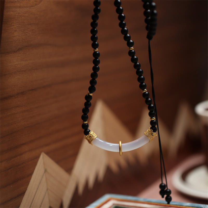 Collana con ciondolo in perline di protezione in onice nero e calcedonio in argento sterling 925