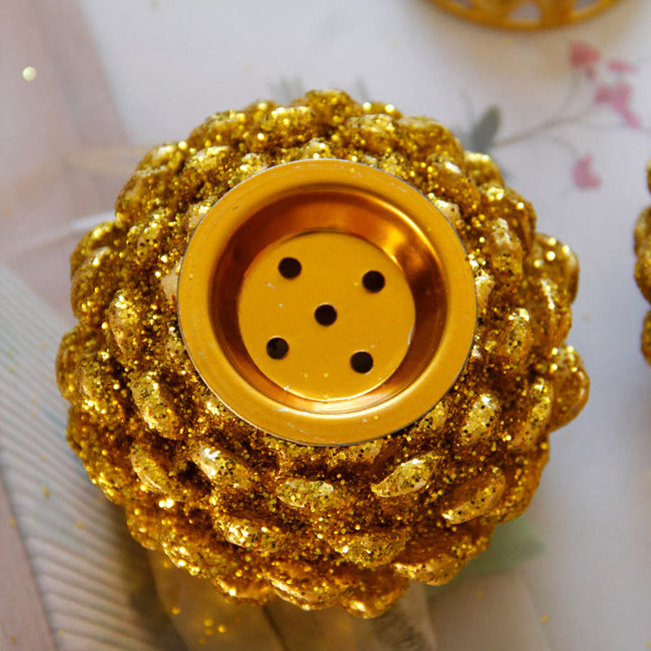 Modello di pigna dorata rituali spirituali Mini bruciatore di incenso decorazione da tavolo per la casa