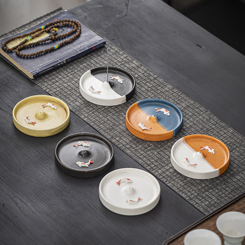Buddha Stones Modello di pesce Koi Decorazione per bruciatore di incenso in ceramica con guarigione spirituale