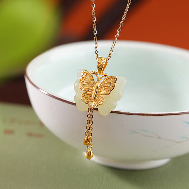 Collana con ciondolo a forma di farfalla in giada bianca Hetian, placcata in argento sterling 925, con Buddha Stones e ciondolo a forma di farfalla in giada bianca Hetian.