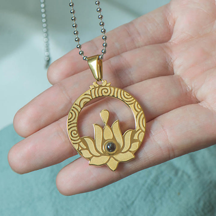 Collana con ciondolo in acciaio al titanio e pietre Buddha Stones , proiezione dell'illuminazione, Shurangama Mantra