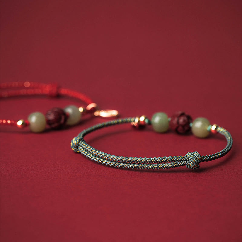 Braccialetto di corda artigianale Buddha Stones in giada Hetian placcato oro 14K, cinabro e loto portafortuna