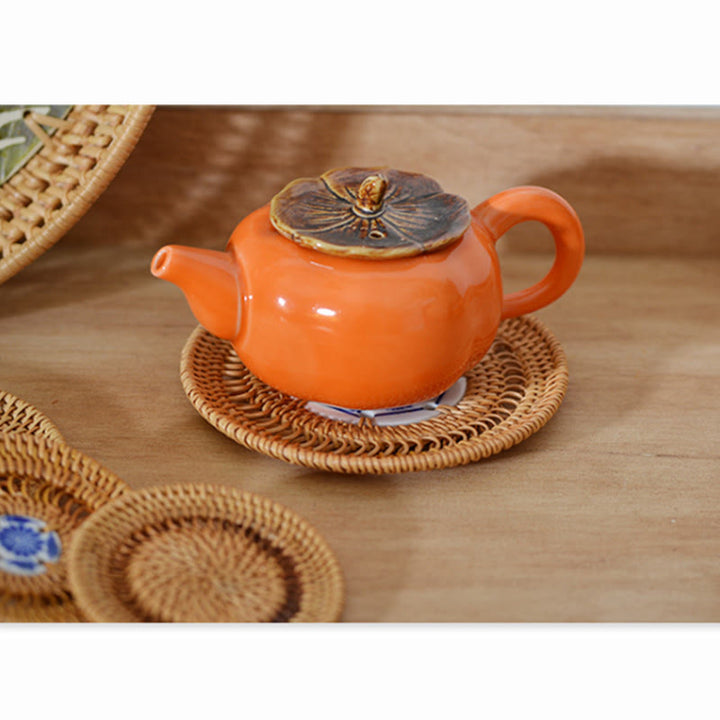 Sottobicchiere per tazza da tè in rattan con motivo floreale in ceramica