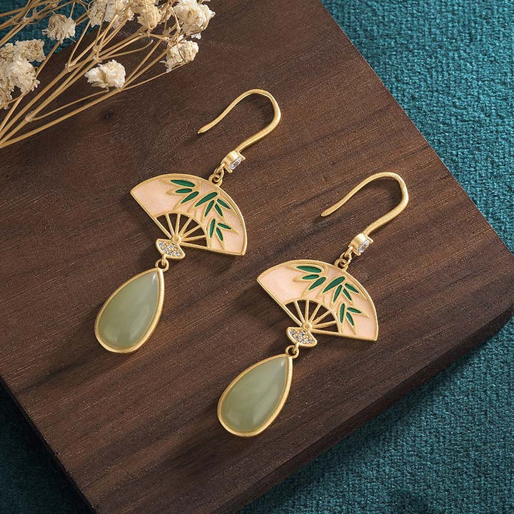 Orecchini pendenti con motivo a ventaglio in avventurina verde naturale Buddha Stones
