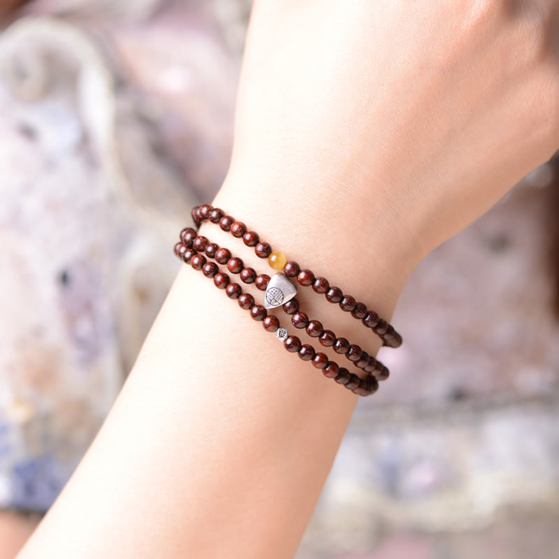 Braccialetto a triplo giro con protezione del carattere Fu, in argento Buddha Stones 925, con piccola foglia indiana in legno di sandalo rosso