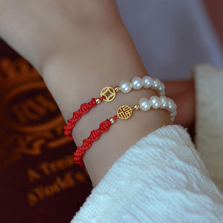 Braccialetto con treccia rossa e perle placcate in oro 14K e protezione dalla fortuna