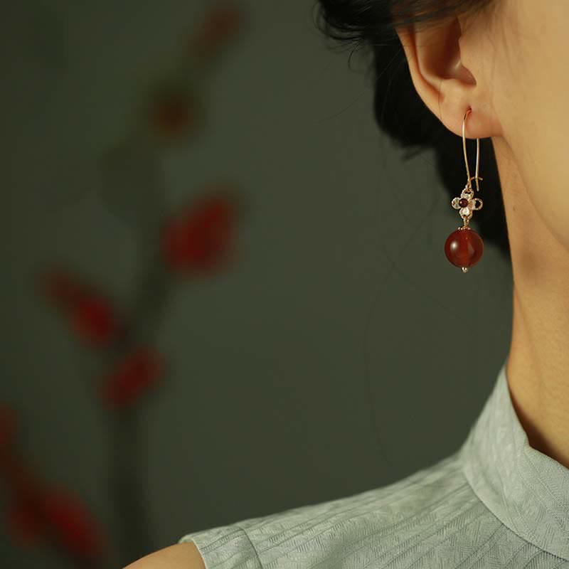 Orecchini Buddha Stones in argento sterling 925 con perline di fiori di agata rossa e fiducia