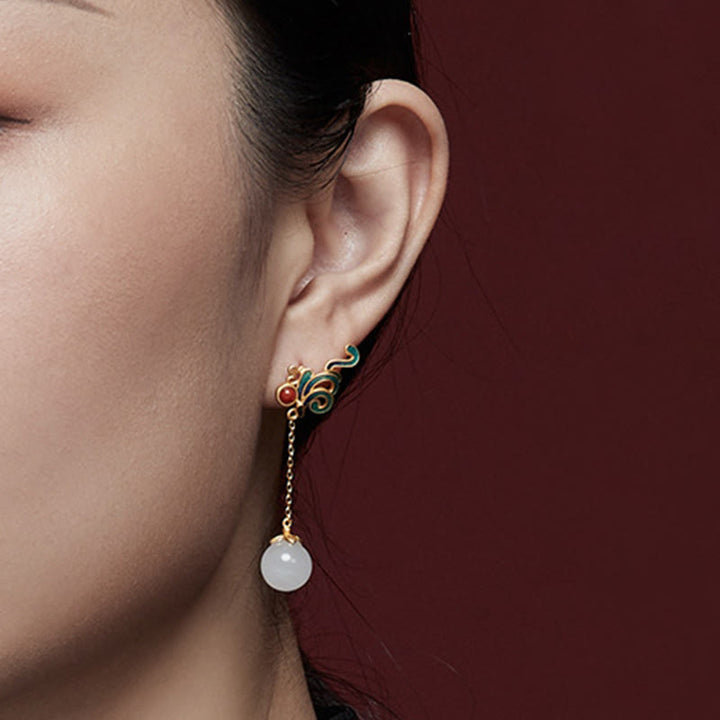 Orecchini pendenti con perline di agata rossa e giada bianca vintage Buddha Stones