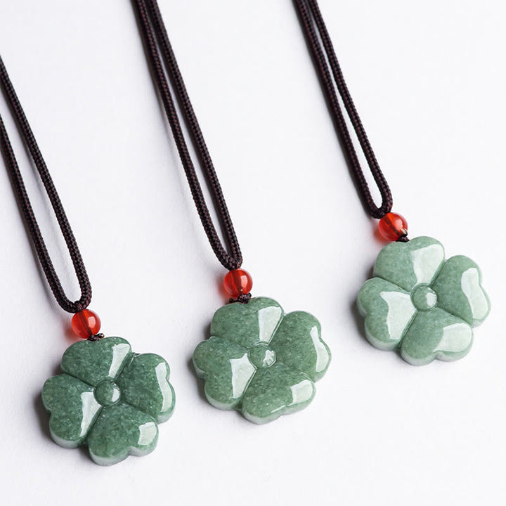 Collana con ciondolo di giada a forma di quadrifoglio fortunato naturale Buddha Stones prosperità