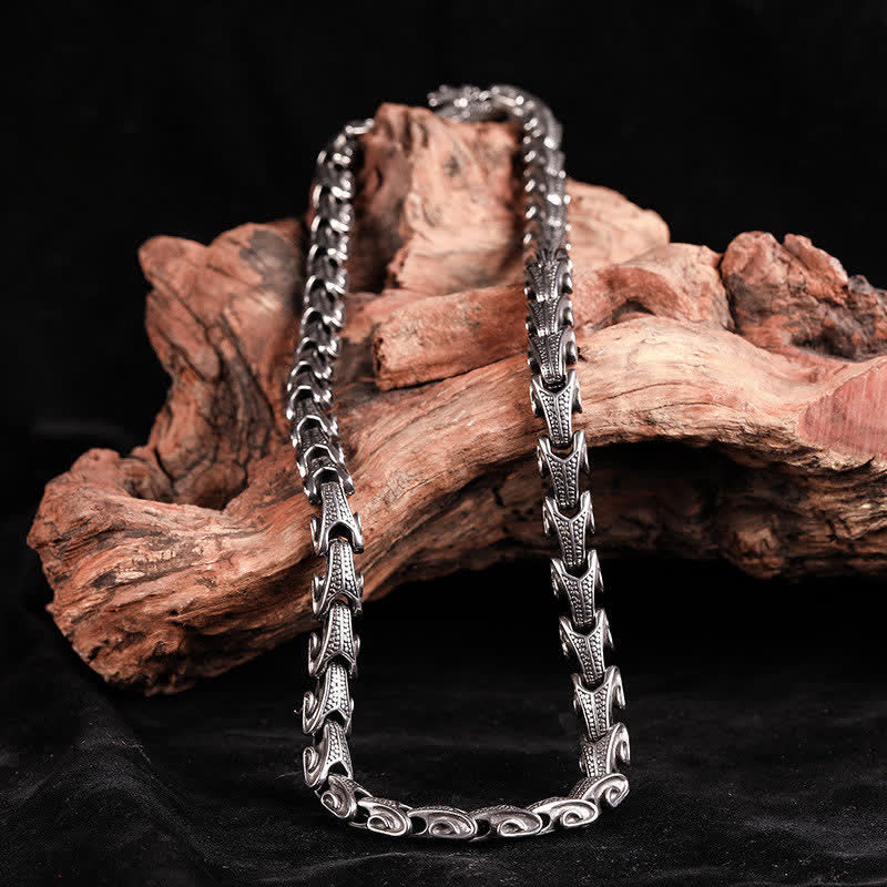 Collana con ciondolo in acciaio al titanio con motivo a drago Buddha Stones - image 4