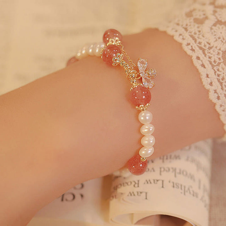 Braccialetto con ciondolo ape carino con perle naturali e quarzo fragola Buddha Stones