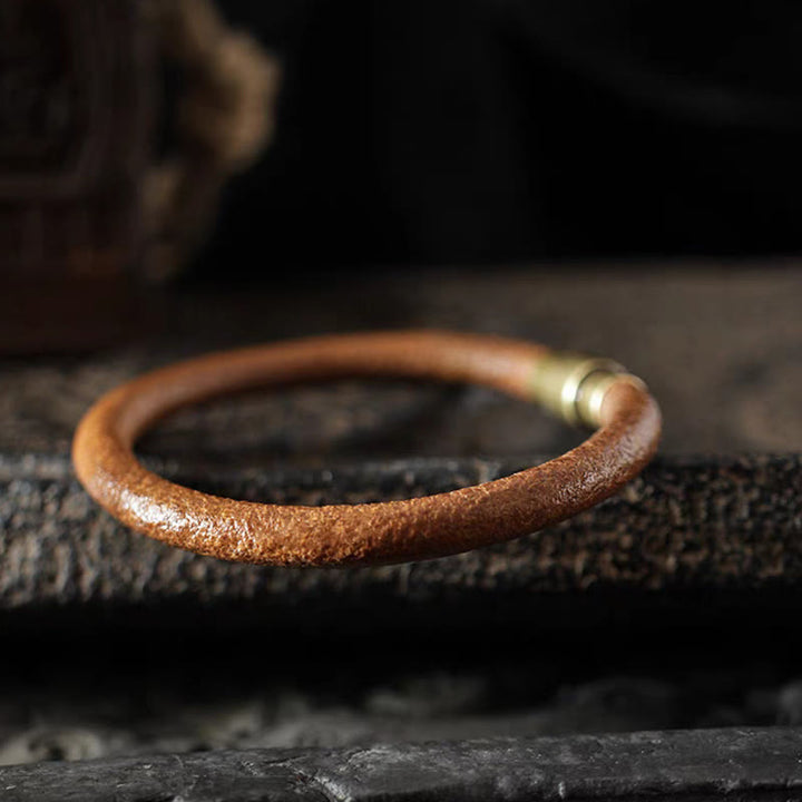 Braccialetto con fibbia magnetica in rame e pelle retrò Buddha Stones Luck Healing