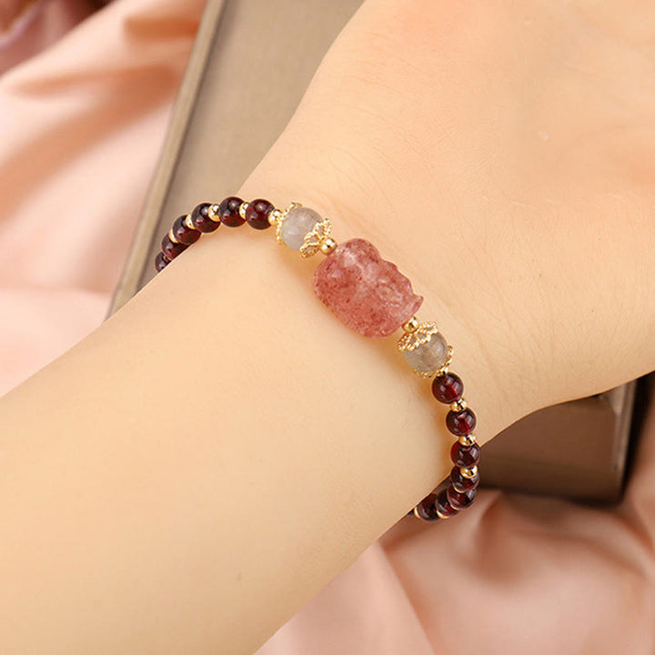 Braccialetto di protezione in pietra di luna PiXiu con quarzo fragola, tormalina naturale e granato Buddha Stones