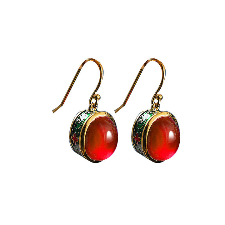 Orecchini pendenti rotondi con gancio in corindone rosso Buddha Stones Confidence