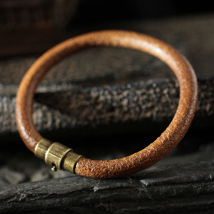Braccialetto con fibbia magnetica in rame e pelle retrò Buddha Stones Luck Healing