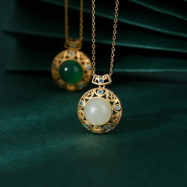 Collana con ciondolo in argento sterling 925, calcedonio verde, giada bianca Hetian Strength