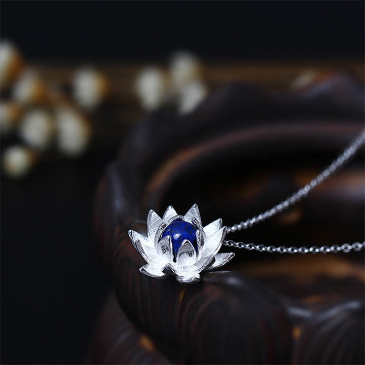 Collana con ciondolo a forma di fiore di loto in argento sterling 925 con pietre Buddha Stones e lazurite - Argento Sterling 925 e Lazurite - image 1