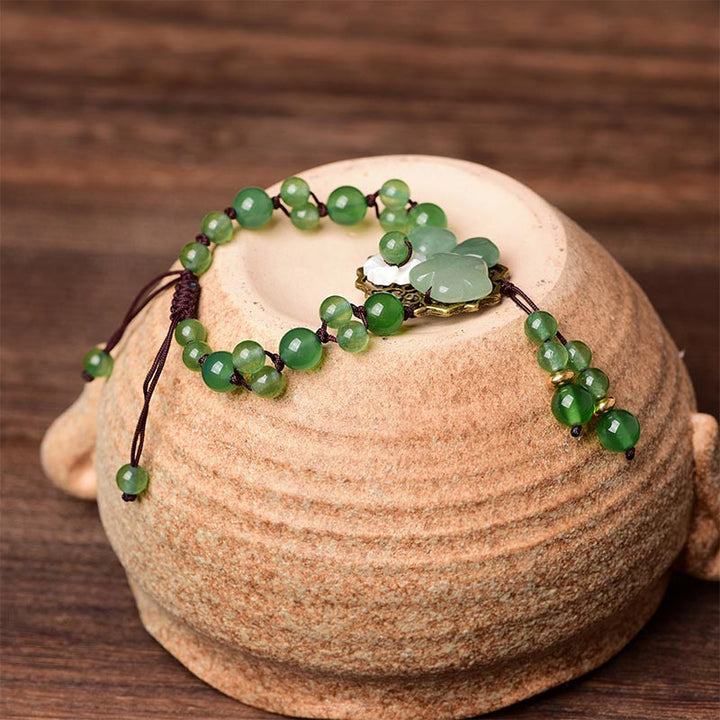 Braccialetto con fiori pendenti in giada verde naturale Buddha Stones Luck