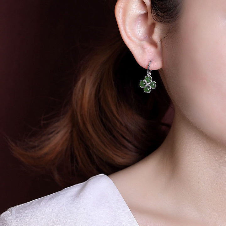 Orecchini Buddha Stones in argento sterling 925 con giada ciano naturale e quadrifoglio, fortuna e successo