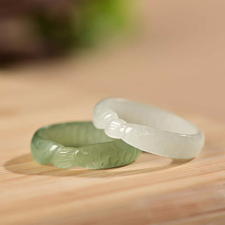 Buddha Stones Hetian Giada bianca Giada ciano Pesce Koi Anello di fortuna e successo